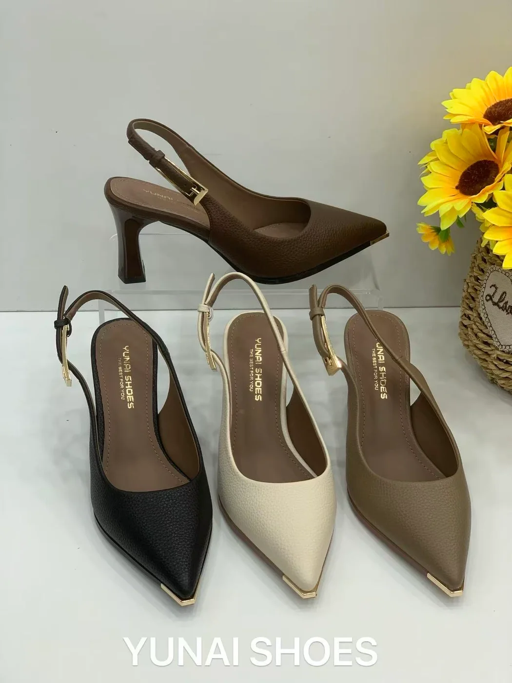 YUNAI Slingbacks in multiple colorways