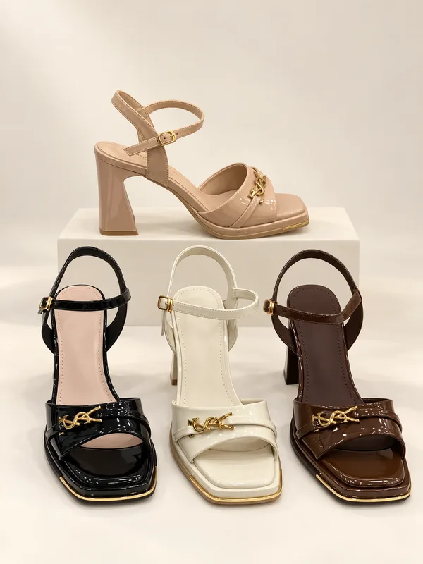 Sandals, AI-styled product display GZ-SA-016