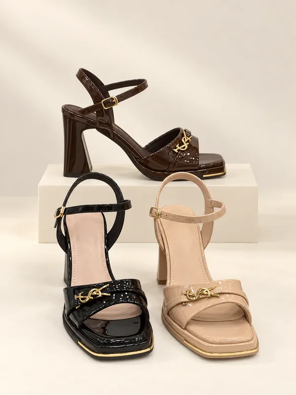 Sandals, AI-styled product display GZ-SA-018